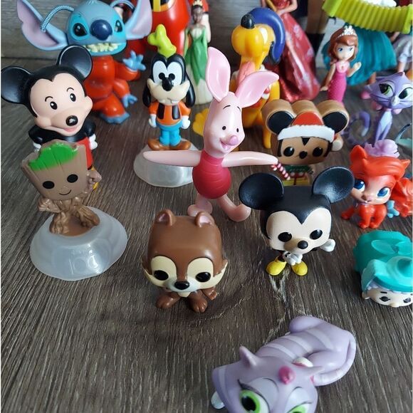Random Toy Lot Disney Figures Assorted PVC Figures 25+ - Picture 2 of 5